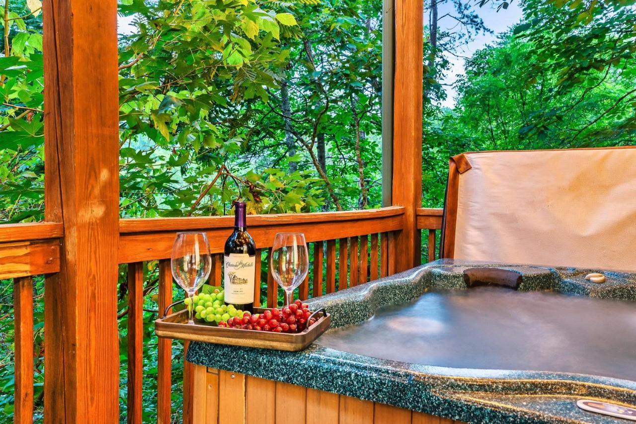 Cozy Log Cabin!! In Heart Of Pf & Close To The Smokies Pigeon Forge Exterior photo